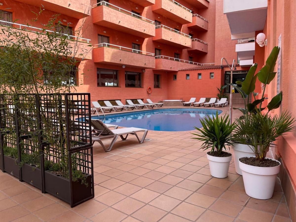 Tossa Beach Center توسا ذي مار المظهر الخارجي الصورة