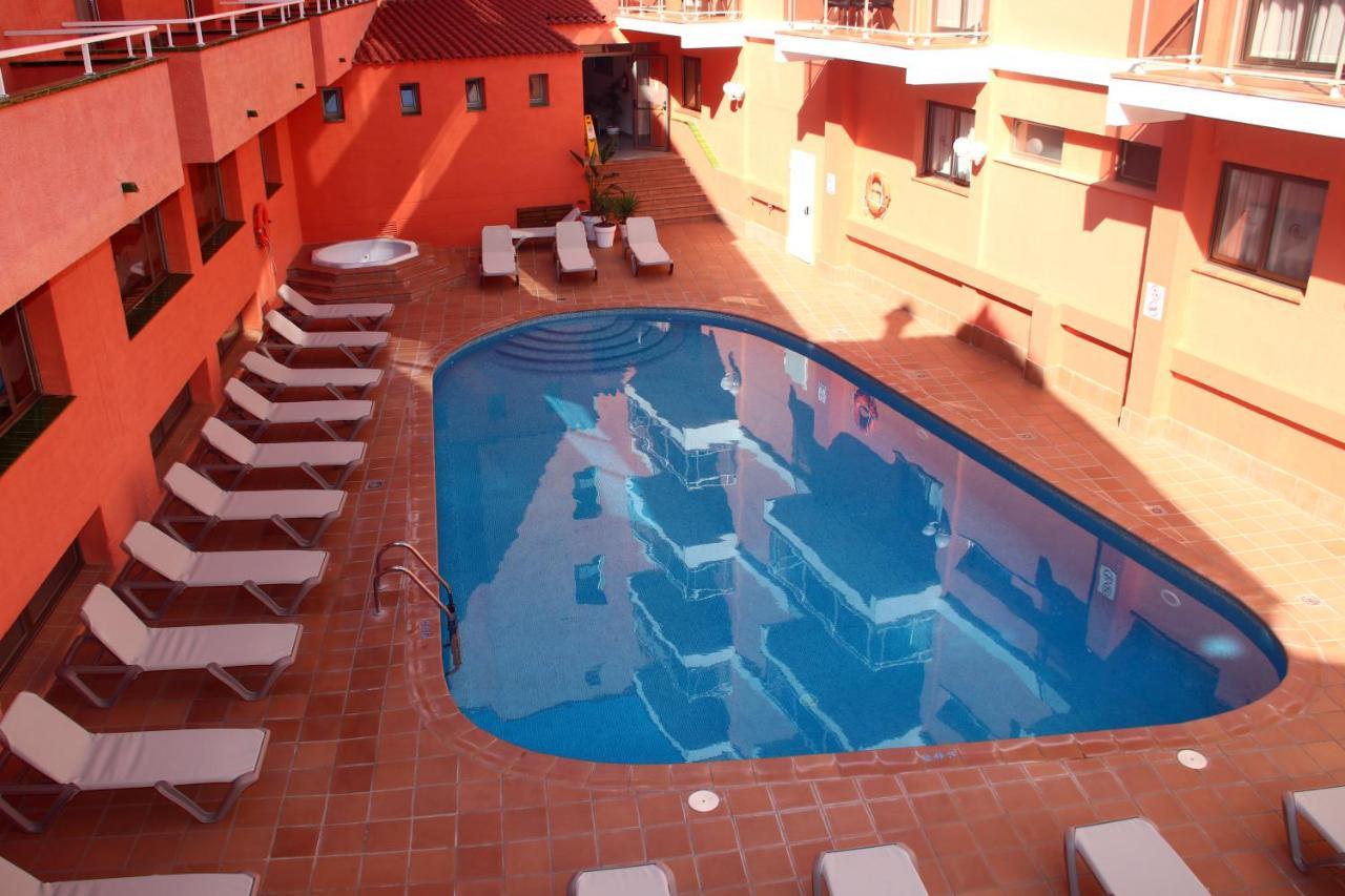 Tossa Beach Center توسا ذي مار المظهر الخارجي الصورة